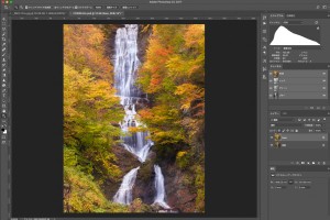 Photoshopの色相・彩度で綺麗な紅葉の写真を作る方法